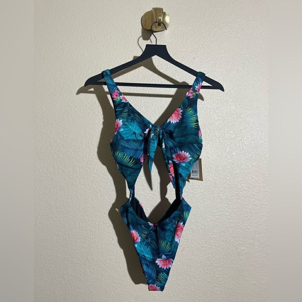 REEF swimsuit 